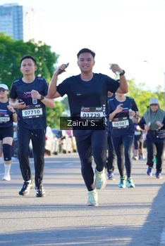 Runner Photo 1618778