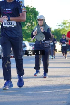 Runner Photo 1618814