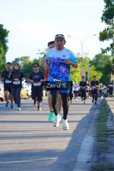 Runner Photo 1618817