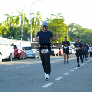 Runner Photo 1618844