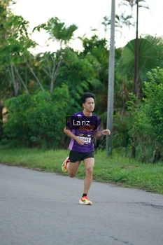 Runner Photo 1618940
