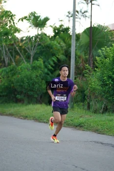 Runner Photo 1618945