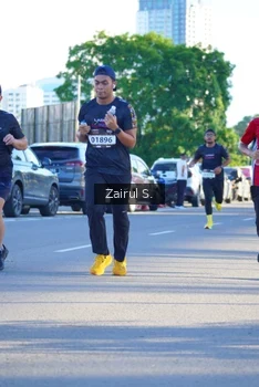 Runner Photo 1619066