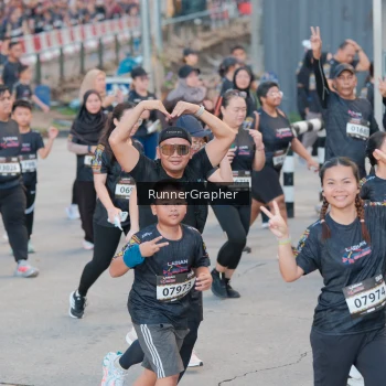 Runner Photo 1619136