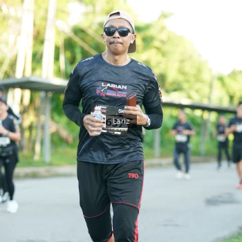 Runner Photo 1619137