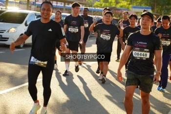Runner Photo 1619146