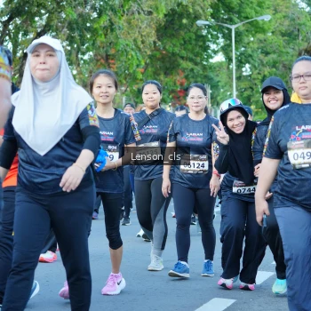 Runner Photo 1619308