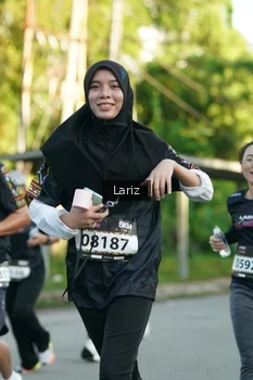 Runner Photo 1619310