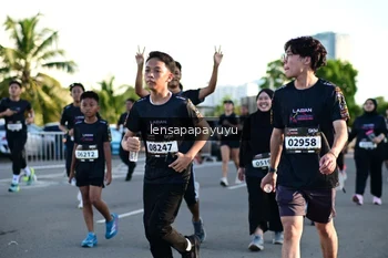Runner Photo 1619312