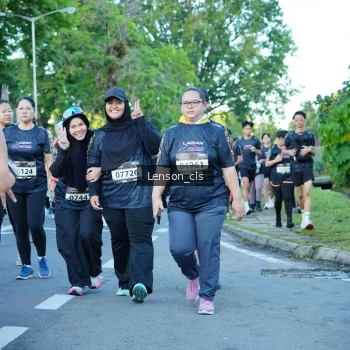 Runner Photo 1619316