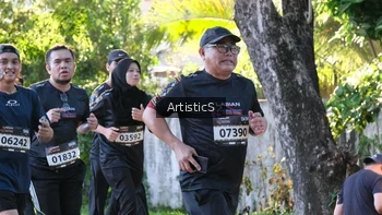 Runner Photo 1619505