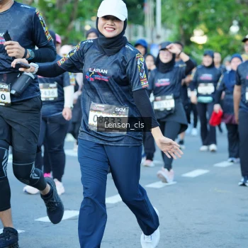 Runner Photo 1619674