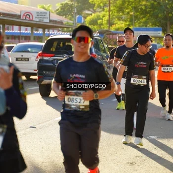 Runner Photo 1619763