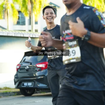Runner Photo 1619775