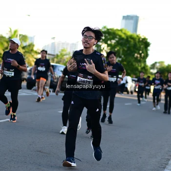 Runner Photo 1619913