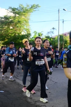 Runner Photo 1620175
