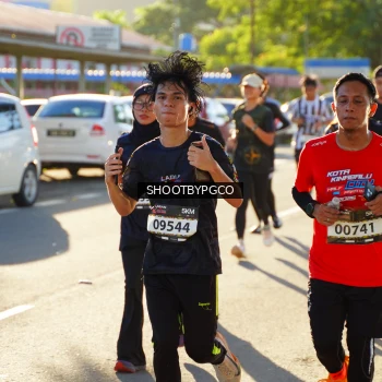 Runner Photo 1620189