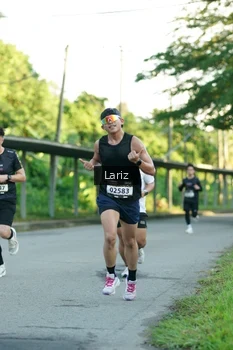 Runner Photo 1620201