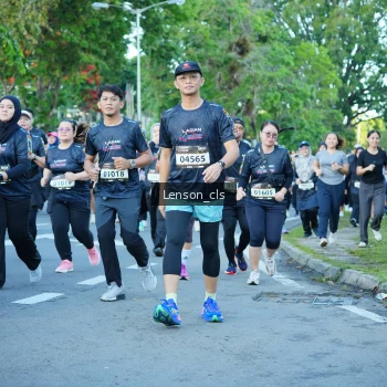 Runner Photo 1620203