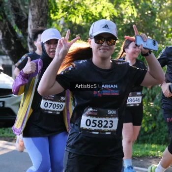 Runner Photo 1620211