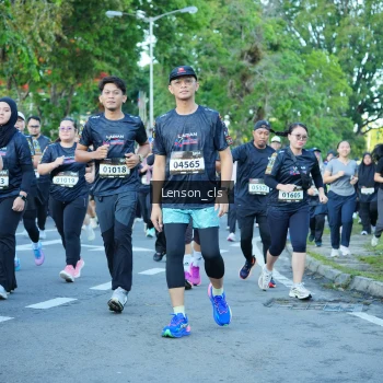 Runner Photo 1620228