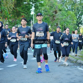 Runner Photo 1620230