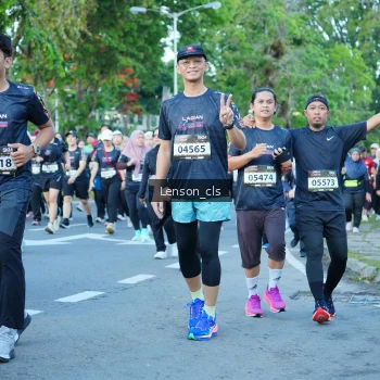 Runner Photo 1620270