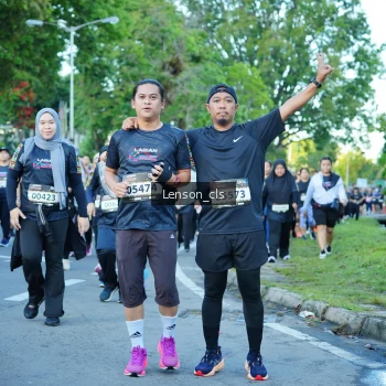 Runner Photo 1620310