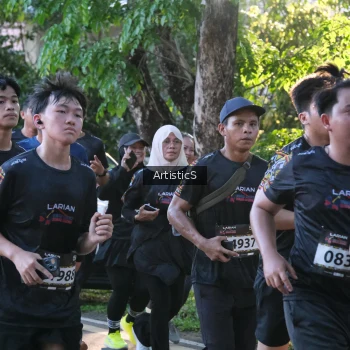 Runner Photo 1620359