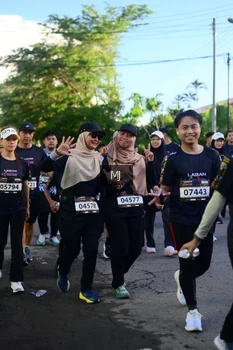 Runner Photo 1620391