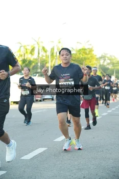 Runner Photo 1620424