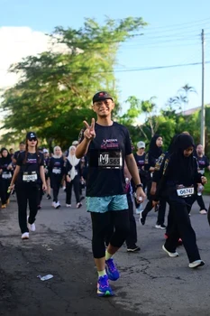 Runner Photo 1620500
