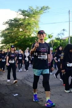 Runner Photo 1620504