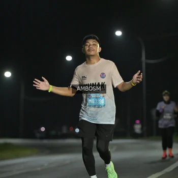 Runner Photo 1620583
