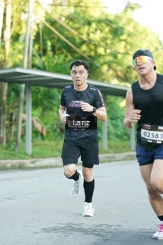 Runner Photo 1620650