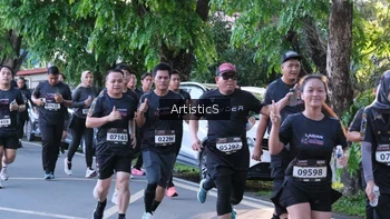 Runner Photo 1620695