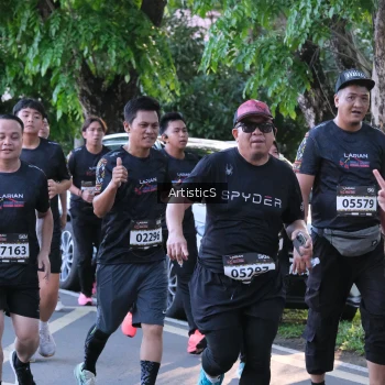 Runner Photo 1620696