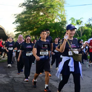 Runner Photo 1620730