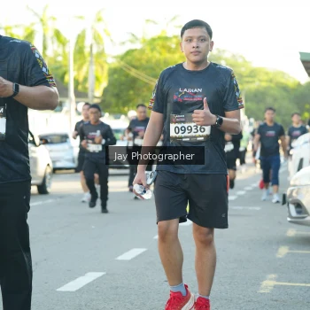 Runner Photo 1620798