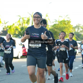 Runner Photo 1620823