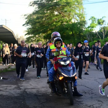 Runner Photo 1620853
