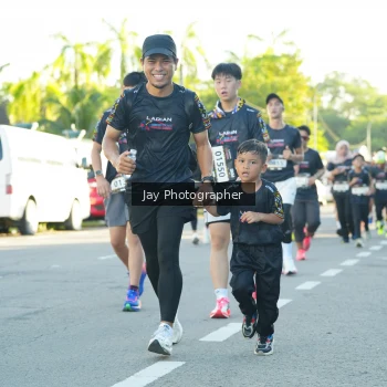 Runner Photo 1620991
