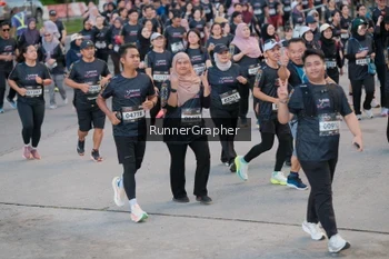 Runner Photo 1621011