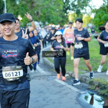 Runner Photo 1621070