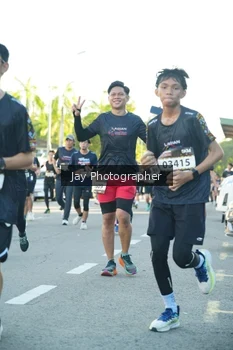 Runner Photo 1621178