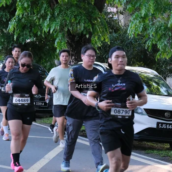 Runner Photo 1621202