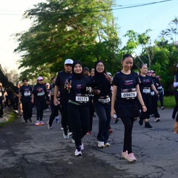 Runner Photo 1621243