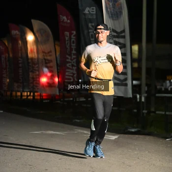 Runner Photo 1621297