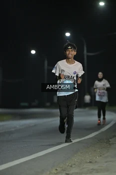 Runner Photo 1621334