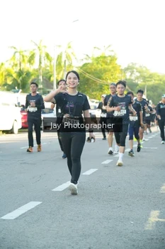 Runner Photo 1621373